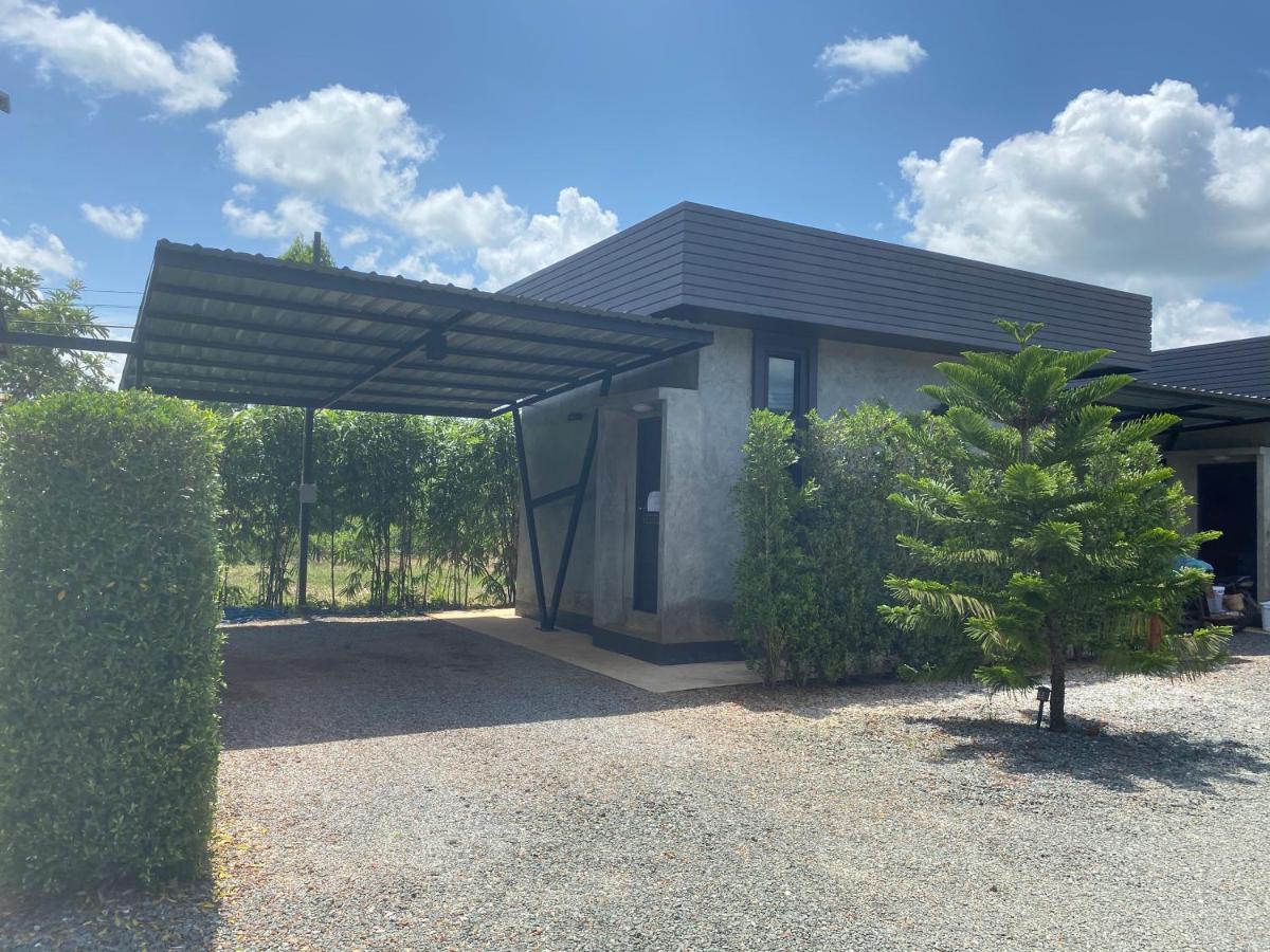 The Loft House Sakaeo 호텔 Watthana Nakhon 외부 사진