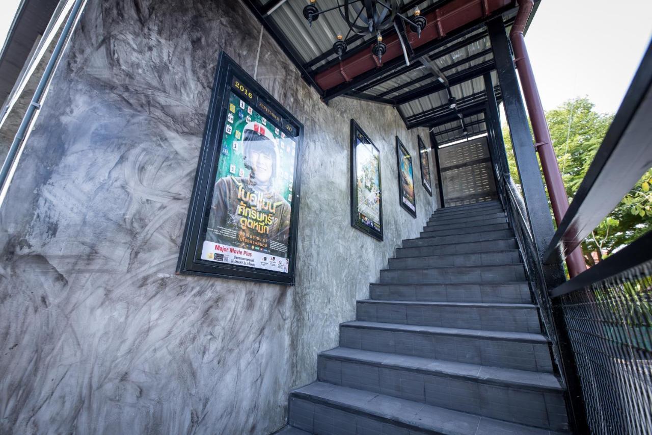 The Loft House Sakaeo 호텔 Watthana Nakhon 외부 사진