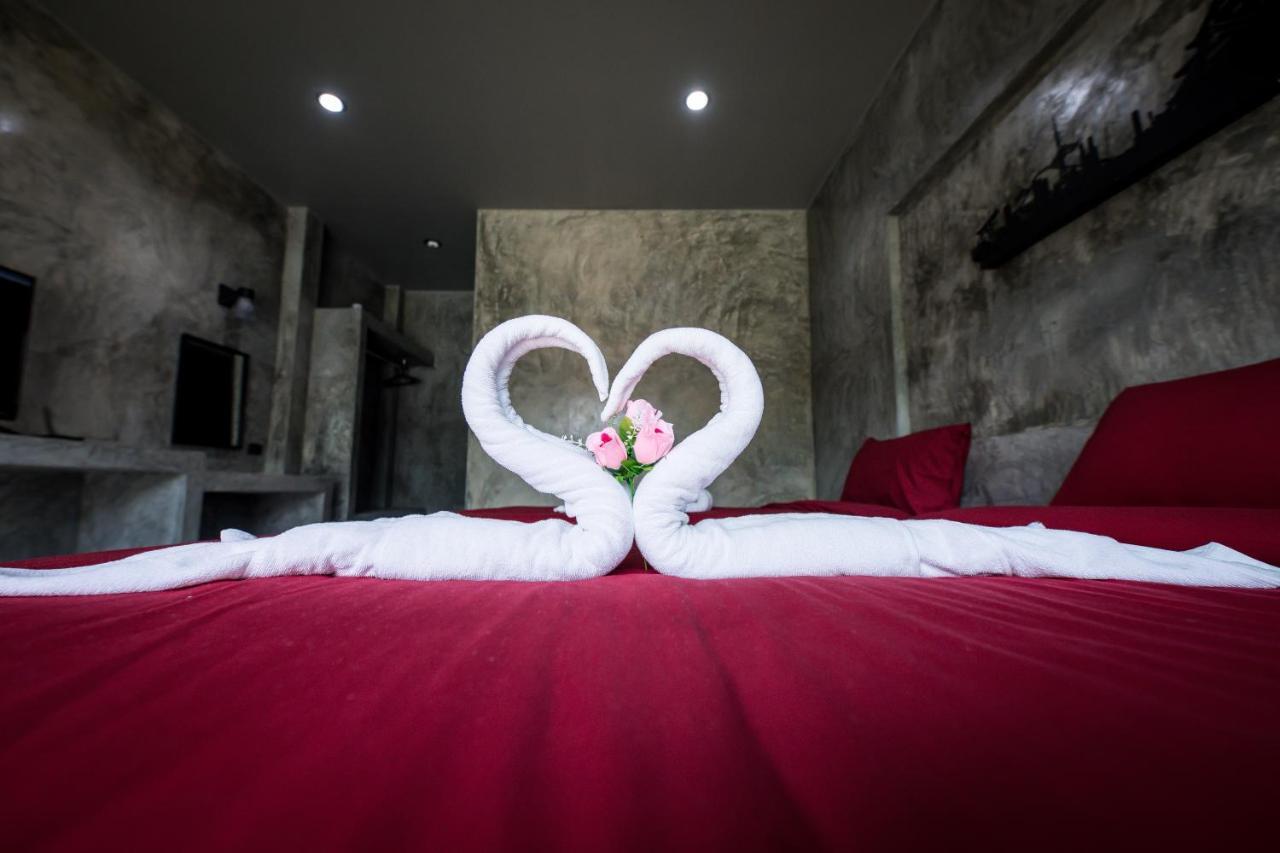 The Loft House Sakaeo 호텔 Watthana Nakhon 외부 사진