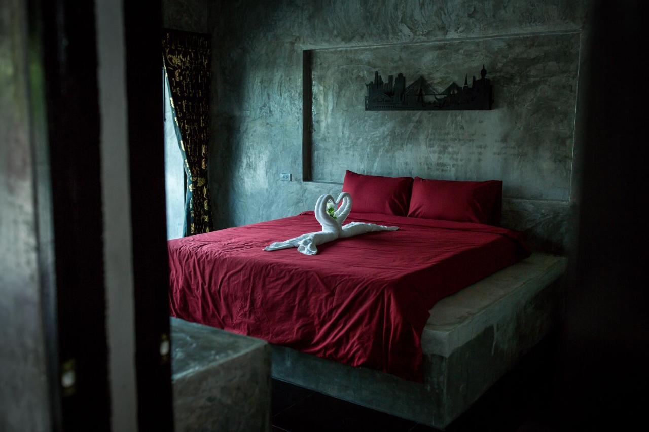 The Loft House Sakaeo 호텔 Watthana Nakhon 외부 사진